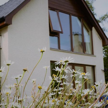 Torcastle House Bed & Breakfast Форт Уилям Екстериор снимка